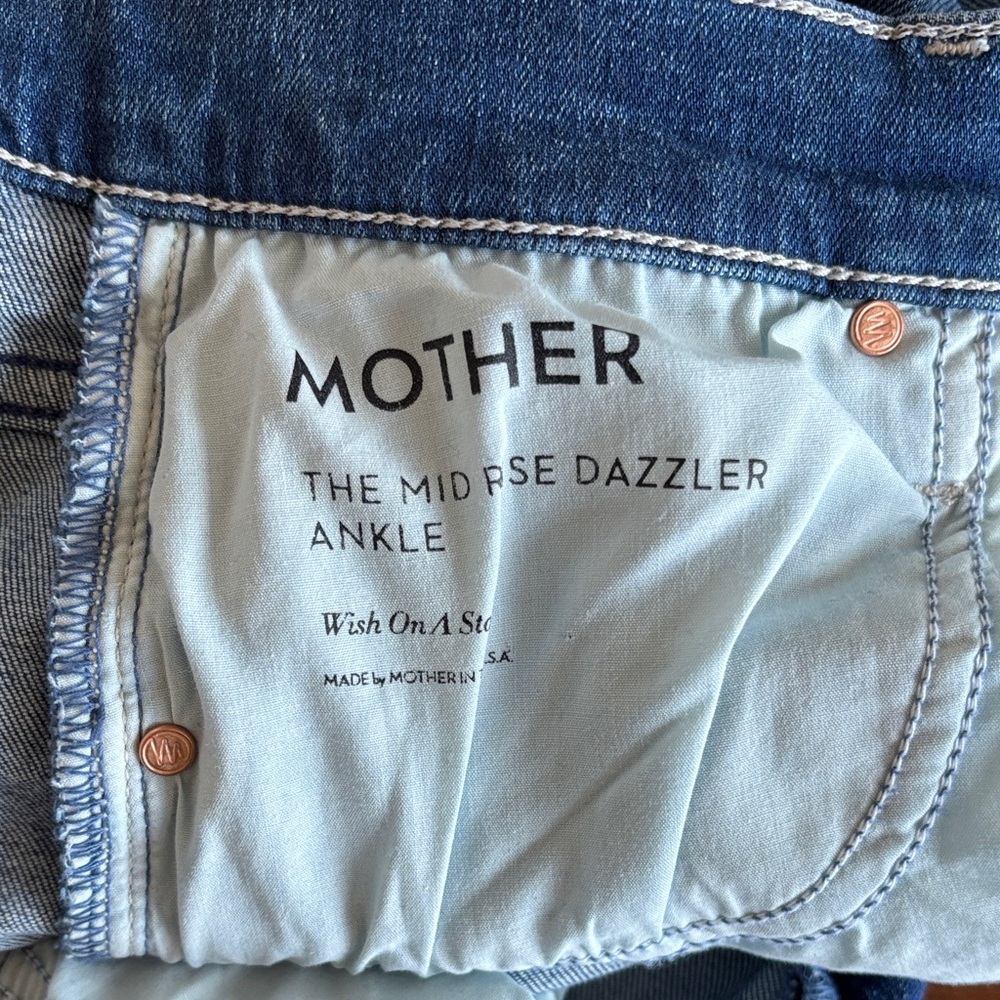 MOTHER Dazzler Mid Rise Jeans - Size 25 - Picture 5 of 6